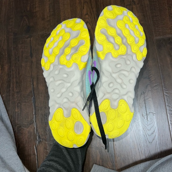 NIKE sz 7Mens shoe - Picture 3 of 3